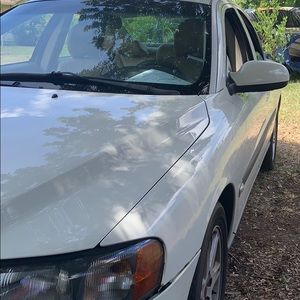 Meet your Posher, Lonaise